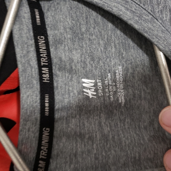 H&M - Picture 3 of 3